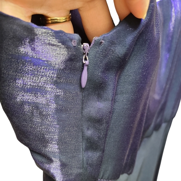 Cachet purple blue iridescent gown rhinstones straps size 6 NWOT - Picture 6 of 7